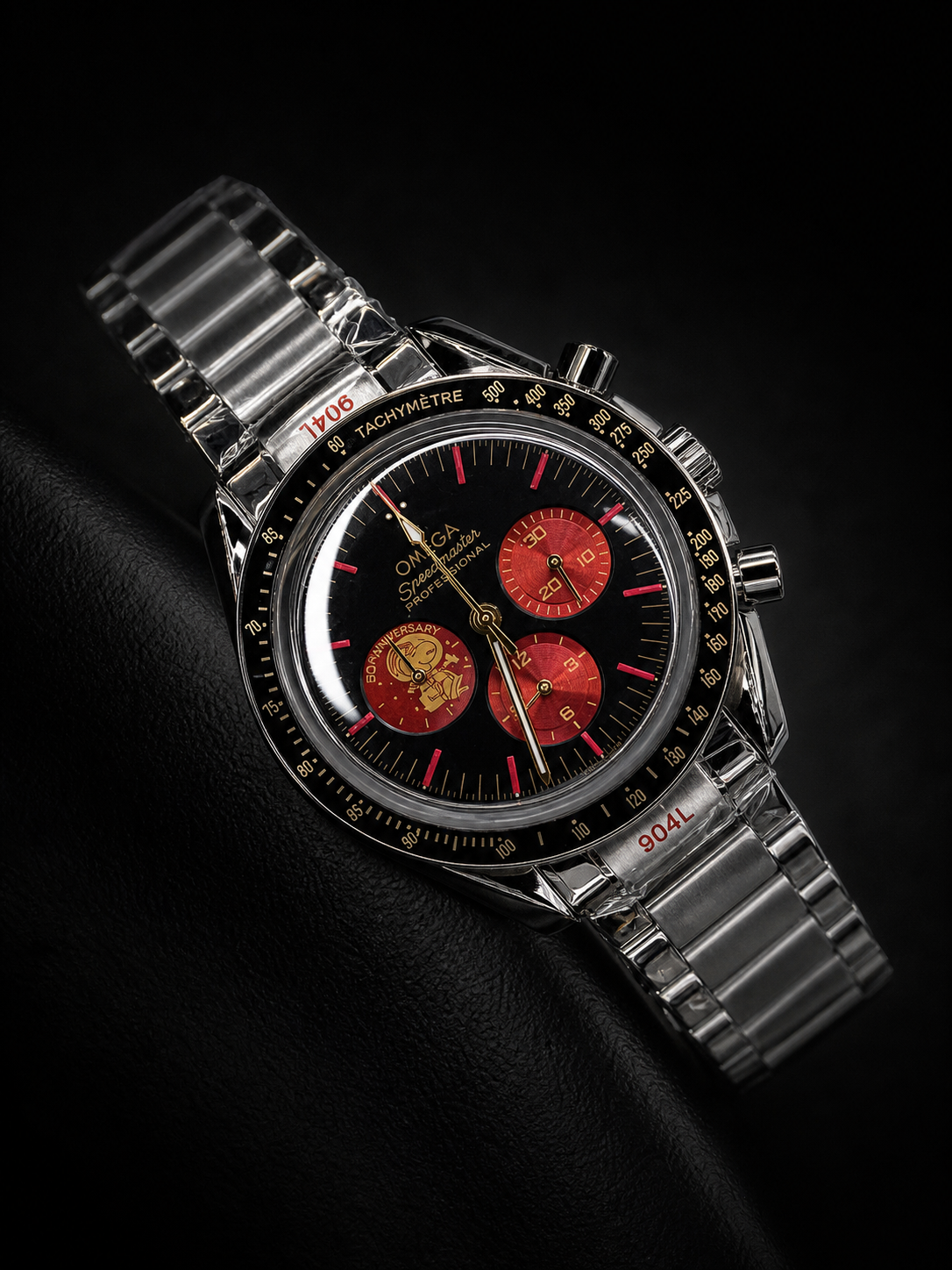 Speedmaster Professional "Snoopy 50th" Special Edition – Red Dial / 904L Stainless Steel